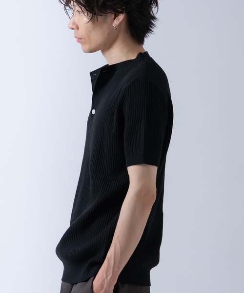 Crownor(クラウノアー)の「ヘンリーネック リブニット 半袖 Tシャツ(ニット/セーター・メンズ・ブラック/グレー/ホワイト・LARGE/MEDIUM)」の13枚目の写真