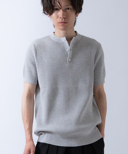 Crownor(クラウノアー)の「ヘンリーネック リブニット 半袖 Tシャツ(ニット/セーター・メンズ・ブラック/グレー/ホワイト・LARGE/MEDIUM)」の17枚目の写真