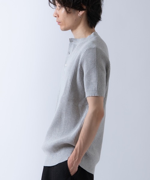 Crownor(クラウノアー)の「ヘンリーネック リブニット 半袖 Tシャツ(ニット/セーター・メンズ・ブラック/グレー/ホワイト・LARGE/MEDIUM)」の18枚目の写真