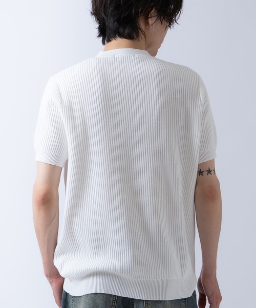 Crownor(クラウノアー)の「ヘンリーネック リブニット 半袖 Tシャツ(ニット/セーター・メンズ・ブラック/グレー/ホワイト・LARGE/MEDIUM)」の7枚目の写真