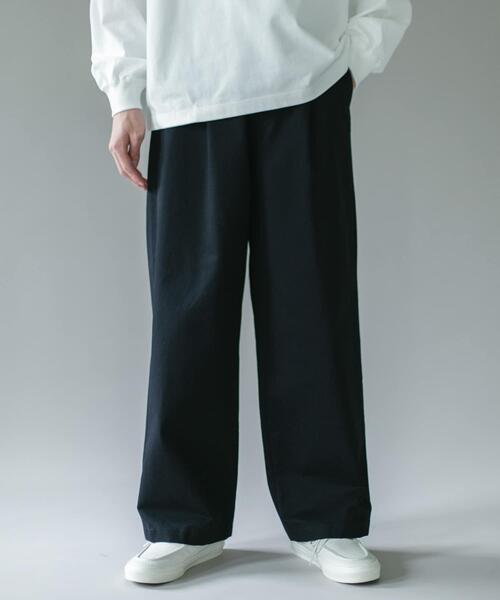 URBAN RESEARCH DOORS(アーバンリサーチドアーズ)の「1タックワイドストレートチノパンツ 26AW(その他パンツ・メンズ・ベージュ/ネイビー・MEDIUM/LARGE)」の13枚目の写真