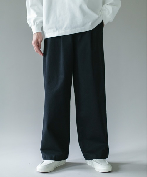 URBAN RESEARCH DOORS（アーバンリサーチドアーズ）の「1タックワイドストレートチノパンツ（チノパンツ・メンズ・ベージュ/ネイビー・MEDIUM/LARGE）」の6枚目の写真