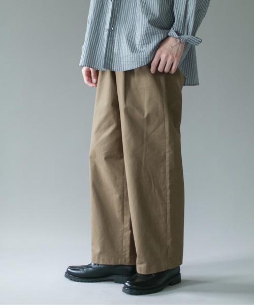 URBAN RESEARCH DOORS（アーバンリサーチドアーズ）の「1タックワイドストレートチノパンツ（チノパンツ・メンズ・ベージュ/ネイビー・MEDIUM/LARGE）」の8枚目の写真
