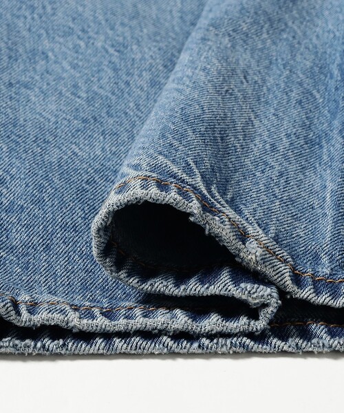 Ray BEAMS(レイビームス)の「LEVI’S(R) / LOOSE BOOT(デニムパンツ・レディース・サックスブルー・24inch/25inch/26inch)」の8枚目の写真
