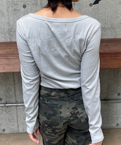 ROGER AND RAW(ロジャーアンドロウ)の「キーネック リブ長袖カットソー(Tシャツ/カットソー・レディース・ホワイト/ブラック/グレー/ピンク/アイボリー・FREE)」の15枚目の写真