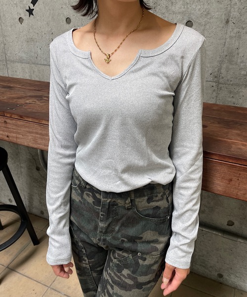 ROGER AND RAW(ロジャーアンドロウ)の「キーネック リブ長袖カットソー(Tシャツ/カットソー・レディース・ホワイト/ブラック/グレー/ピンク/アイボリー・FREE)」の14枚目の写真
