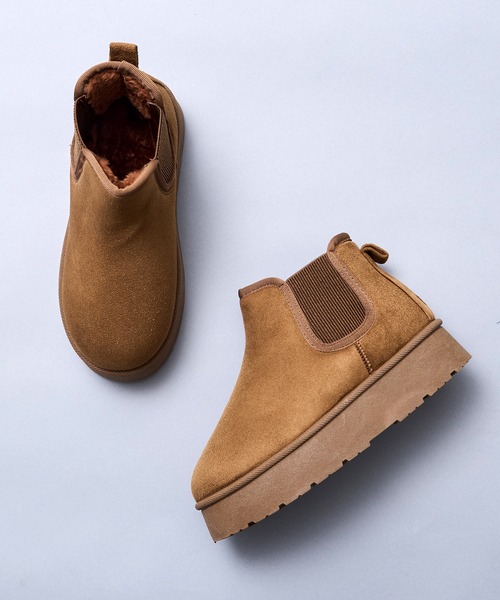 MEI(メイ)の「【MEI メイ】SUEDE LIKE SIDE GORE BOOTS 厚底 スエードライク サイドゴアブーツ(ボアライニング)(ブーツ・レディース・ブラウン/ベージュ/ブラック・S/M/L)」の5枚目の写真