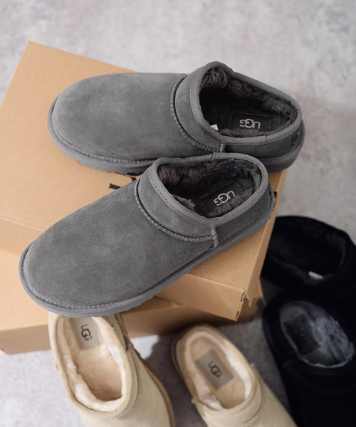 FRAMeWORK（フレームワーク）の「≪追加≫UGG/アグ CLASSIC SLIPPER（その他シューズ・レディース・ブラック/ライトグレー・24cm/23cm/22cm/25cm）」の2枚目の写真