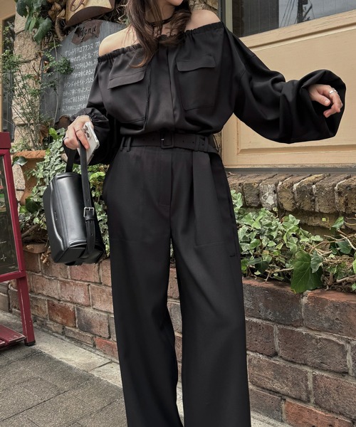 WILLFULLY(ウィルフリー)の「off shoulder shirring blousing all-in-one(つなぎ/オールインワン・レディース・ブラック/ブラウン・FREE)」の16枚目の写真