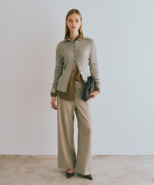 ROPE'（ロペ）の「【一部店舗限定】【REALM（レルム）】COVERED-BUTTON KNIT CARDIGAN（カーディガン/ボレロ・レディース・グリーン系その他/グレー/ダークブラウン・38）」の6枚目の写真