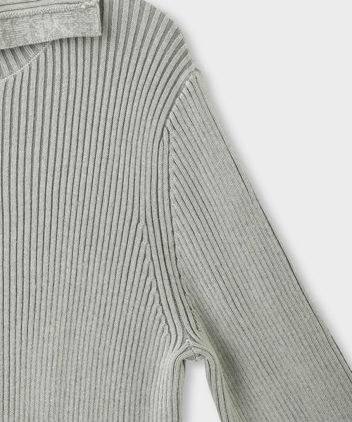 ROPE'（ロペ）の「【一部店舗限定】【REALM（レルム）】COVERED-BUTTON KNIT CARDIGAN（カーディガン/ボレロ・レディース・グリーン系その他/グレー/ダークブラウン・38）」の11枚目の写真
