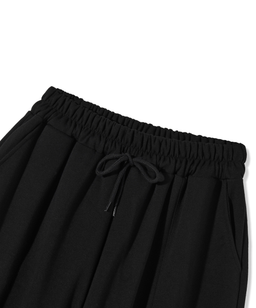 PIANER(ピアネール)の「切り替えステッチバルーンスウェットパンツ(ブラック)(スウェットパンツ・レディース・ブラック・MEDIUM/LARGE/X-LARGE)」の10枚目の写真