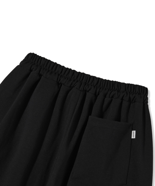 PIANER(ピアネール)の「切り替えステッチバルーンスウェットパンツ(ブラック)(スウェットパンツ・レディース・ブラック・MEDIUM/LARGE/X-LARGE)」の12枚目の写真
