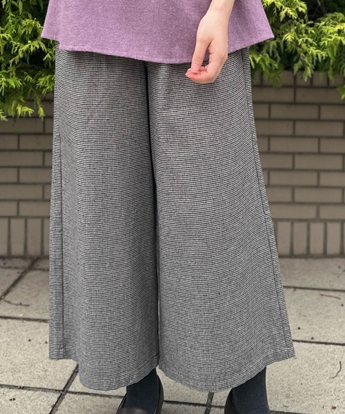 SELF+SERVICE（セルフサービス）の「再生ポリ入 ワイドクロプトパンツ（その他パンツ・レディース・チャコールグレー/グレー系その他/グレー系その他2/ブルー系その他・S/M/L/XL）」の3枚目の写真