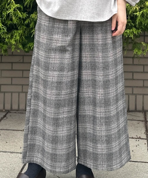 SELF+SERVICE（セルフサービス）の「再生ポリ入 ワイドクロプトパンツ（その他パンツ・レディース・チャコールグレー/グレー系その他/グレー系その他2/ブルー系その他・S/M/L/XL）」の4枚目の写真