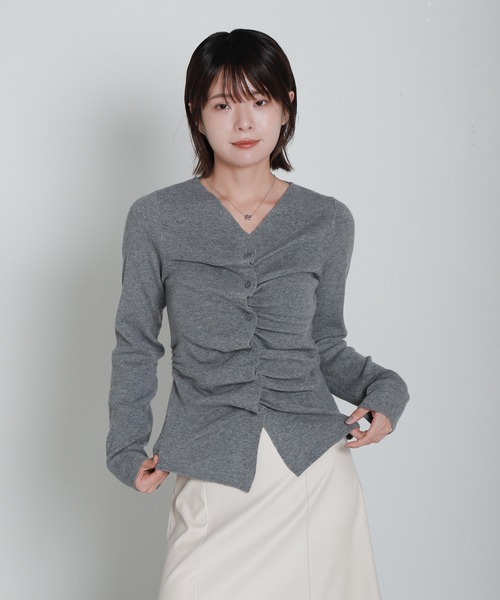 libelle more(リベル モア)の「フロントタックギャザーカーディガン(カーディガン/ボレロ・レディース・ブラック/アイボリー/レッド/チャコールグレー・M)」の13枚目の写真