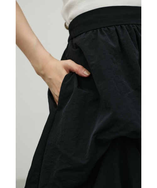 STYLEMIXER（スタイルミキサー）の「ランダムタックフレアスカート（スカート・レディース・ホワイト/ブラック・SMALL/MEDIUM）」の21枚目の写真
