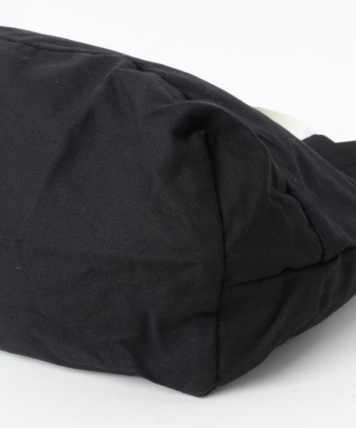 Smoothy（スムージー）の「Smoothy Big Tote Bag / スムージー ビッグトートバッグ（トートバッグ・キッズ・ベージュ/スミクロ/カーキ/マスタード/ネイビー/ウッドランド/ホワイト/ブラック・FREE）」の13枚目の写真