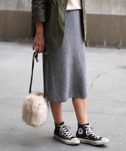 Jewel Changes(ジュエルチェンジズ)の「【WEB限定】◎JC フェイクファーポシェット / ショルダーバッグ(ショルダーバッグ・レディース・ライトグレー/ナチュラル/レッド・フリ-)」の7枚目の写真