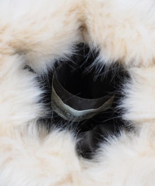 Jewel Changes(ジュエルチェンジズ)の「【WEB限定】◎JC フェイクファーポシェット / ショルダーバッグ(ショルダーバッグ・レディース・ライトグレー/ナチュラル/レッド・フリ-)」の11枚目の写真