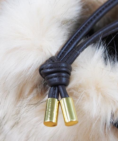 Jewel Changes(ジュエルチェンジズ)の「【WEB限定】◎JC フェイクファーポシェット / ショルダーバッグ(ショルダーバッグ・レディース・ライトグレー/ナチュラル/レッド・フリ-)」の12枚目の写真