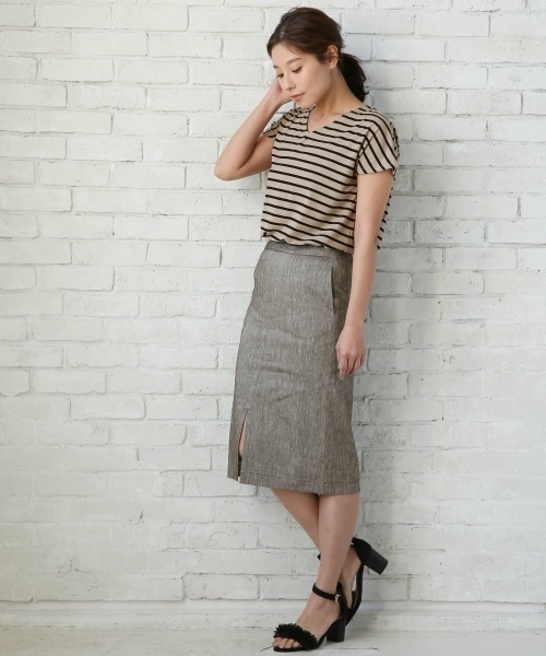 LEPSIM（レプシィム）の「フリンジヒールサンダル　749387（サンダル・レディース・ベージュ/ブラック/ブルー・MEDIUM/LARGE/SMALL）」の4枚目の写真