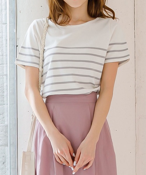 KOBE LETTUCE（コウベレタス）の「[無地/ボーダー柄]コットン100％半袖シンプルTシャツ（Tシャツ/カットソー・レディース・ホワイト系その他3/レッド系その他/ホワイト×ネイビー/ブルー系その他/ブラック/ブルー系その他3/ホワイト系その他2/レモンイエロー/ホワイト系その他6/ホワイト×ブラック/ホワイト×ブルー/ライトカーキ/ネイビー/オフホワイト/ホワイト系その他4/ブラック系その他/ホワイト系その他5/ホワイト×グレー/ホワイト×レッド/ベージュ系その他2/その他2/ブラック系その他4/ブラック系その他3/その他1/ベージュ系その他3/ピンク系その他/その他3/その他4/ホワイト×グリーン/その他5/オレンジ系その他/ベージュ系その他4/ベージュ系その他5/ピンク系/ピンク系1/グリーン系1/グリーン系・FREE）」の13枚目の写真