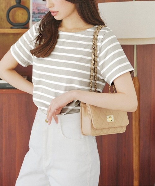 KOBE LETTUCE（コウベレタス）の「[無地/ボーダー柄]コットン100％半袖シンプルTシャツ（Tシャツ/カットソー・レディース・ホワイト系その他3/レッド系その他/ホワイト×ネイビー/ブルー系その他/ブラック/ブルー系その他3/ホワイト系その他2/レモンイエロー/ホワイト系その他6/ホワイト×ブラック/ホワイト×ブルー/ライトカーキ/ネイビー/オフホワイト/ホワイト系その他4/ブラック系その他/ホワイト系その他5/ホワイト×グレー/ホワイト×レッド/ベージュ系その他2/その他2/ブラック系その他4/ブラック系その他3/その他1/ベージュ系その他3/ピンク系その他/その他3/その他4/ホワイト×グリーン/その他5/オレンジ系その他/ベージュ系その他4/ベージュ系その他5/ピンク系/ピンク系1/グリーン系1/グリーン系・FREE）」の20枚目の写真