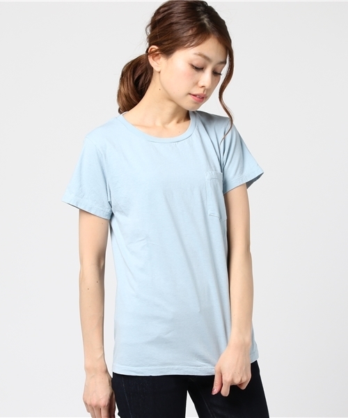 MOUSSY（マウジー）の「Hanes POCKET TEE C NECK（Tシャツ/カットソー・レディース・ライトイエロー/ホワイト/ライトブルー/ピンク・1/2）」の6枚目の写真