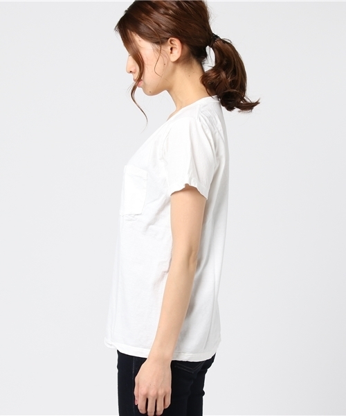 MOUSSY（マウジー）の「Hanes POCKET TEE C NECK（Tシャツ/カットソー・レディース・ライトイエロー/ホワイト/ライトブルー/ピンク・1/2）」の10枚目の写真