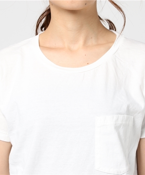 MOUSSY（マウジー）の「Hanes POCKET TEE C NECK（Tシャツ/カットソー・レディース・ライトイエロー/ホワイト/ライトブルー/ピンク・1/2）」の12枚目の写真