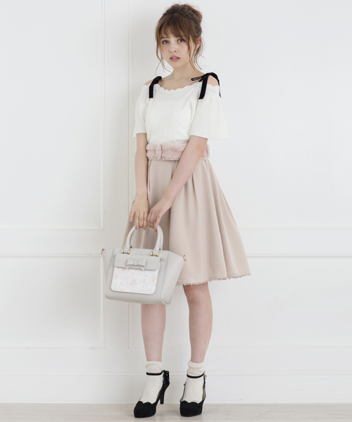 LODISPOTTO(ロディスポット)の「ジューシーフラワーボストン(ボストンバッグ・レディース・ライトグレー/ピンク/アイボリー/ライトブルー・FREE)」の11枚目の写真