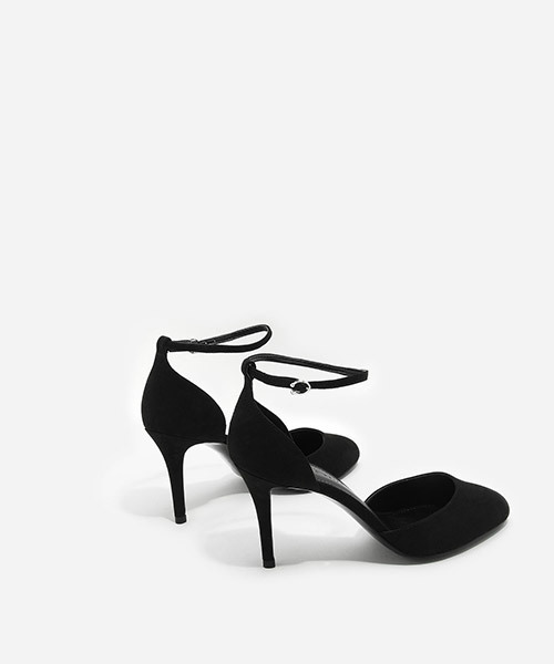 CHARLES & KEITH(チャールズ & キース)の「ベーシックアンクルストラップヒール / BASIC ANKLE STRAP HEELS(サンダル・レディース・ブラック/ピンク/バーガンディー・22.5cm/23cm/24cm/23.5cm/24.5cm)」の7枚目の写真