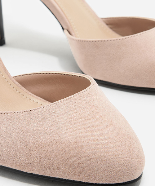 CHARLES & KEITH(チャールズ & キース)の「ベーシックアンクルストラップヒール / BASIC ANKLE STRAP HEELS(サンダル・レディース・ブラック/ピンク/バーガンディー・22.5cm/23cm/24cm/23.5cm/24.5cm)」の18枚目の写真