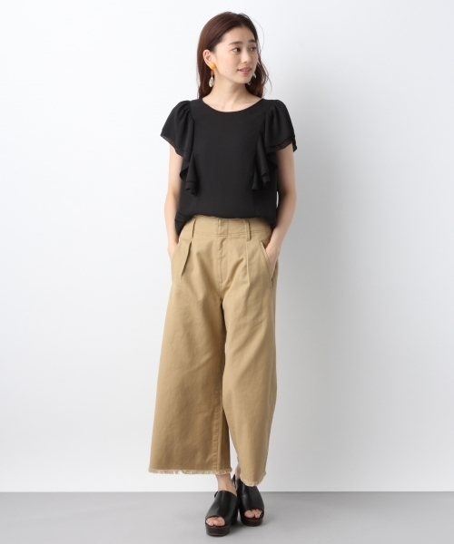LEPSIM（レプシィム）の「フリルスリーブブラウスSS　762181（シャツ/ブラウス・レディース・オフホワイト/ダークネイビー/ブラック/グレイッシュベージュ・LARGE/MEDIUM）」の6枚目の写真