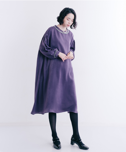 merlot plus(メルロープリュス)の「ボトルネックフリンジワンピース1069(ワンピース・レディース・パープル/ブラック/ベージュ・FREE)」の13枚目の写真