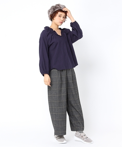 studio CLIP（スタディオクリップ）の「コットンビエラアソートフリル衿ブラウス（シャツ/ブラウス・レディース・ネイビー/アイボリー/その他1・LARGE/MEDIUM）」の4枚目の写真