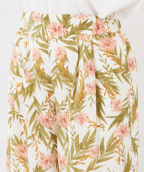 RIVE DROITE（リヴドロワ）の「レースフラワープリントワイドパンツ（その他パンツ・レディース・アイボリー/ネイビー・FREE）」の10枚目の写真