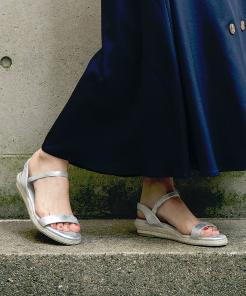 KOBE LETTUCE（コウベレタス）の「ローヒールウェッジソールジュートサンダル（サンダル・レディース・ライトベージュ/ネイビー/キャメル/ピンク/イエロー/ホワイト系その他/ブラック/シルバー系その他/パープル/その他1・L/LL/M/S）」の19枚目の写真