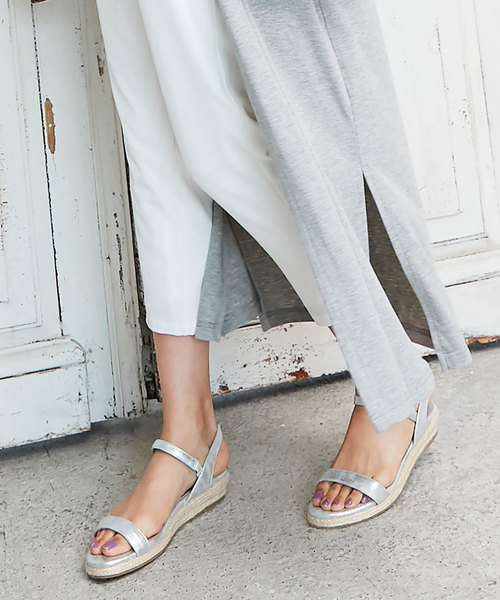 KOBE LETTUCE（コウベレタス）の「ローヒールウェッジソールジュートサンダル（サンダル・レディース・ライトベージュ/ネイビー/キャメル/ピンク/イエロー/ホワイト系その他/ブラック/シルバー系その他/パープル/その他1・L/LL/M/S）」の21枚目の写真