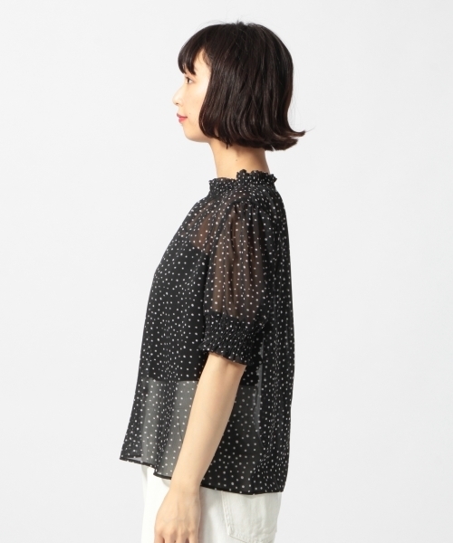 LOWRYS FARM（ローリーズファーム）の「ドットプリエリブラウス　798918（シャツ/ブラウス・レディース・オフホワイト/ブラック/ネイビー・LARGE/MEDIUM）」の9枚目の写真