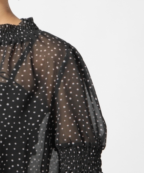 LOWRYS FARM（ローリーズファーム）の「ドットプリエリブラウス　798918（シャツ/ブラウス・レディース・オフホワイト/ブラック/ネイビー・LARGE/MEDIUM）」の6枚目の写真