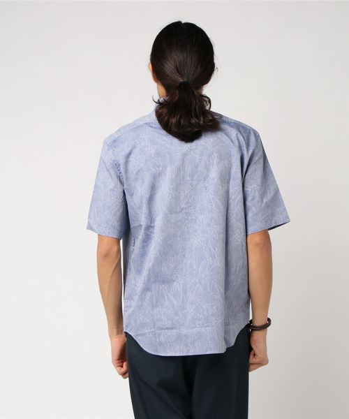 MEN'S BIGI(メンズビギ)の「半袖トロピカル フラワージャガードシャツ/JAPAN MADE(シャツ/ブラウス・メンズ・グレー/ピンク/ブルー・L/M/S)」の5枚目の写真