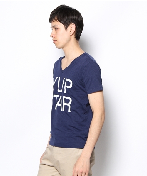 BEAUTY&YOUTH UNITED ARROWS（ビューティーアンドユースユナイテッドアローズ）の「BY YUP STAR ロゴ VネックTシャツ◆（Tシャツ/カットソー・メンズ・ホワイト/ネイビー・SMALL/MEDIUM/LARGE）」の4枚目の写真