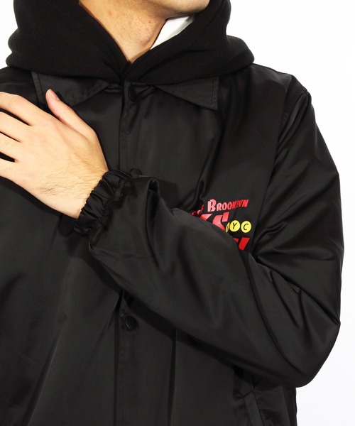 ８(eight)（エイト）の「ロゴ コーチジャケット バックプリント（ナイロンジャケット・メンズ・ブラック/カーキ・MEDIUM/LARGE）」の13枚目の写真