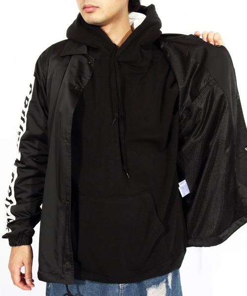 ８(eight)（エイト）の「ロゴ コーチジャケット バックプリント（ナイロンジャケット・メンズ・ブラック/カーキ・MEDIUM/LARGE）」の20枚目の写真