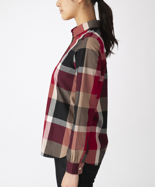 BLUE LABEL CRESTBRIDGE（ブルーレーベルクレストブリッジ）の「クレストブリッジチェックコンパクトブロードベーシックシャツ（シャツ/ブラウス・レディース・パープル系その他4/レッド系その他2・38/36）」の4枚目の写真