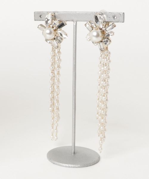 Cupid Heart（キューピッドハート）の「【Cupid Heart】結婚式アクセ ココパールタッセルイヤリング（イヤリング・レディース・ベージュ・MEDIUM）」の5枚目の写真