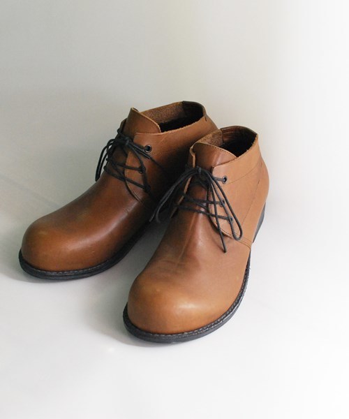 OURET（オーレット）の「OIL BACCHETTA CHUKKA BOOTS（ブーツ