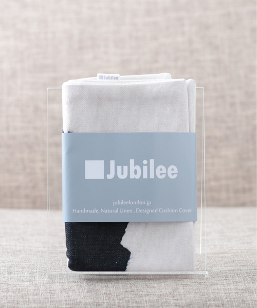 Jubilee（ジュビリー）の「バンクシーアート クッションカバー（クッション/クッションカバー・レディース・ホワイト/ブラック/グレー/レッド/イエロー/ブルー/ダークグレー/ホワイト×グリーン/ホワイト×ブラック/ブラック×ホワイト/ホワイト系その他/ブラック系その他/グレー系その他/イエロー系その他/アニマル/ホワイト系その他2/ホワイト系その他3/ホワイト系その他4/ブラック系その他2/イエロー系その他2・FREE）」の21枚目の写真